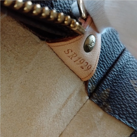 Louis Vuitton LV Monogram Brown Luco Shoulder Bag - Picture 10 of 15